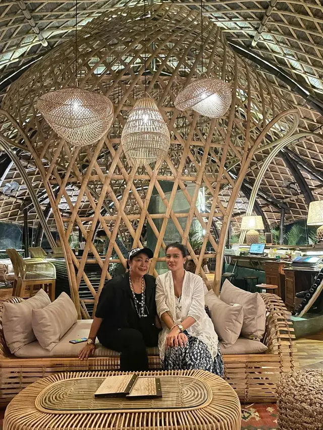 Marcella Zalianty – Jenny Rachman (Foto: Instagram/@marcella.zalianty)