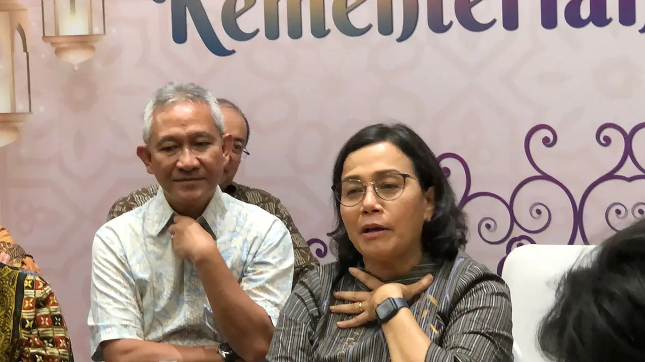 Menteri Keuangan (Menkeu) Sri Mulyani Indrawati, mengaku akan menghadiri panggilan Mahkamah Konstitusi (MK)
