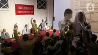Sejumlah pelajar melihat diorama yang menggambarkan reka adegan Kongres Pemuda II yang digelar pada 27-28 Oktober 1928 lalu. (Liputan6.com/Herman Zakharia)