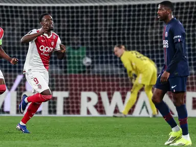 Paris Saint-Germain harus menelan pil pahit saat menjamu Monaco dalam laga lanjutan Liga Prancis 2025/2026 di Parc des Princes, Paris, Prancis, Jumat (06/03/2026) waktu setempat. Mereka kalah dengan skor 1-3 dari tim tamu. (AFP/Franck Fife)