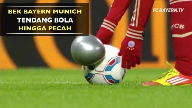 Mantan bek Bayern Munich, Daniel Van Buyten pernah menendang bola hingga pecah saat pertandingan