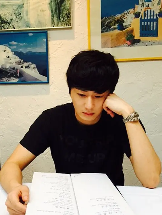 Takdir ini memang membuat Jung Il Woo sangat terpukul, namun ia tetap akan bekerja sebagai pekerja pelayanan publik. (Instagram/Jilwww)