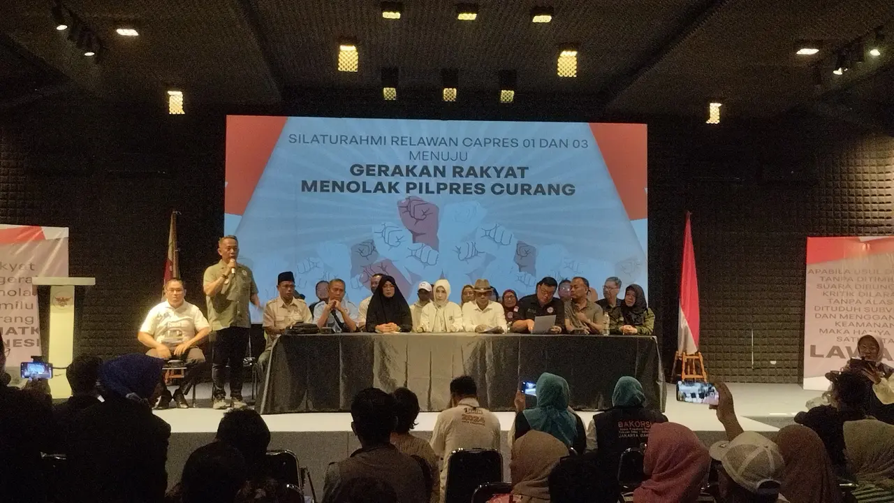 Relawan calon presiden (capres) dan calon wakil presiden (cawapres) nomor urut 01 dan 03 menggelar silaturahmi di Gedung GBN, Jakarta Pusat, Rabu (28/2/2024)