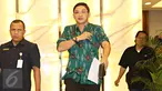 Vokalis Grup Band Ungu berjalan di sekitar Gedung RS Pondok Indah, Jakarta, (10/12). Pasha yang datang untuk menjemput Aliyan Akhtar Raja Sulaiman, putranya dengan Adelia batal karena kondisi Aliyan yang belum stabil. (Liputan6.com/Immanuel Antonius)