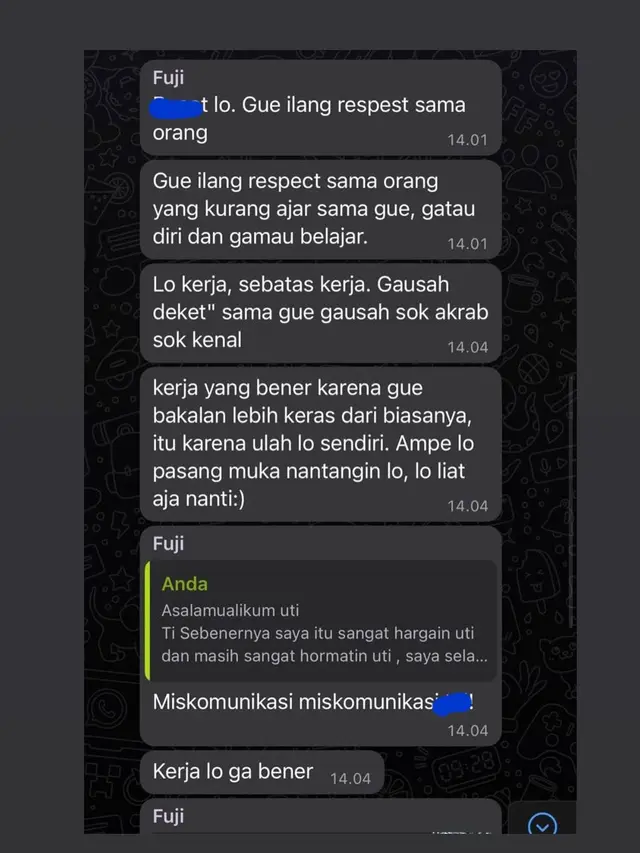Tangkapan layar percakapan atas nama Fuji, diduga kepada karyawan. (Foto: Dok. Instagram @hay_tje)