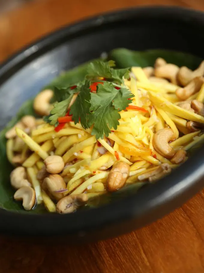 Mencicipi Kuliner Otentik Negeri Gajah Putih dengan Nuansa Klasik