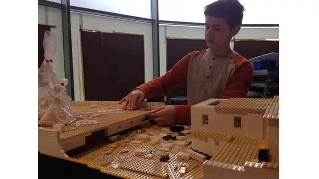 Idap Autisme, Anak Ini Berhasil Buat Miniatur Kapal Titanic Terbesar di Dunia
