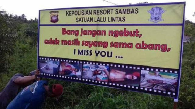 Jelang Mudik Lebaran, Ini Spanduk Lucu Supaya Hati-hati di Jalan