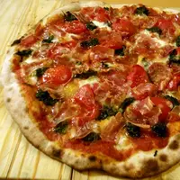 Maze Pizza, Gordon Ramsey Restaurant, London. (hauteliving.com)