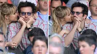 Nonton Bareng, Bradley Cooper Cuekin Pacar