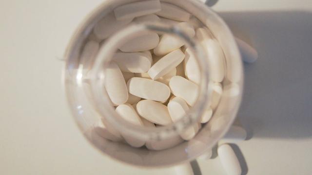 Ilustrasi obat-obatan