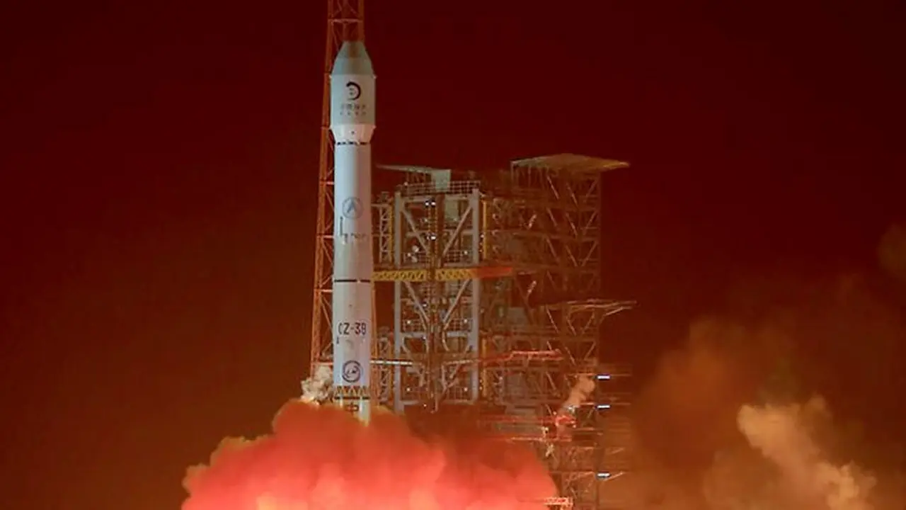 roket-bulan-china-131203c.jpg