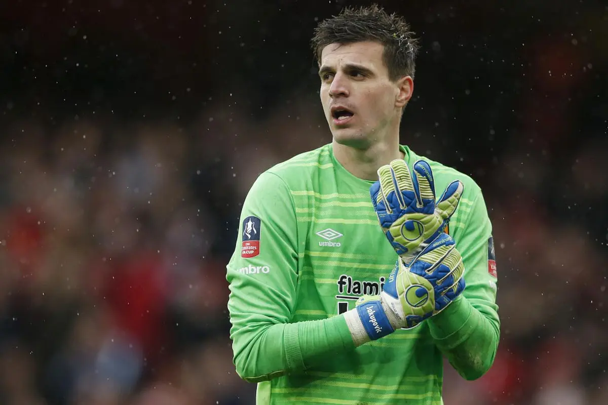 Kiper Hull City Eldin Jakupovic melakukan sejumlah penyelamatan gemilang pada pekan 28 Liga Inggris musim ini. 