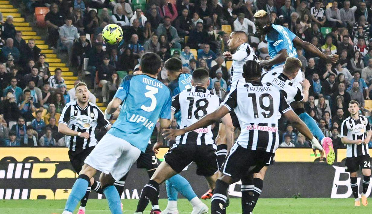 Napoli keluar sebagai juara Serie A setelah bermain imbang 1-1 dengan Udinese di Dacia Arena. (AFP/Tiziana Fabi)