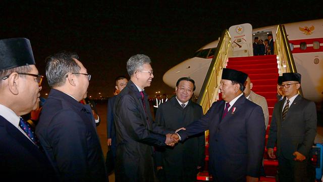 Presiden RI Prabowo Subianto melakukan kunjungan kenegaraan perdana ke Beijing, China, Jumat (8/11/2024) (Biro Pers Sekretariat Presiden)