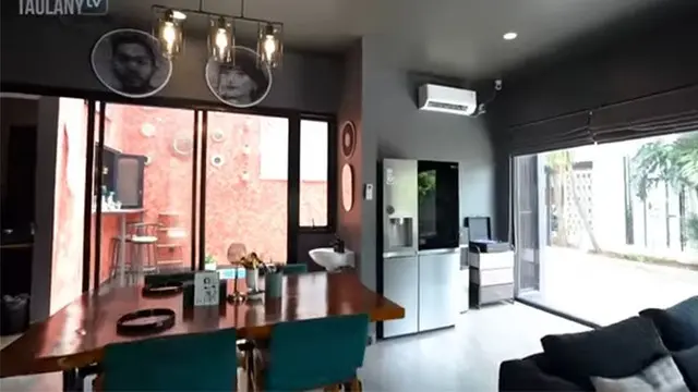 Potret rumah baru Onadio Leonardo yang mewah bertema Gothic (Sumber: YouTube/Taulany TV)