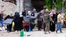 Sementara, 117.905 orang terluka sejak serangan Israel pertama kali memanas di Gaza pada 7 Oktober 2023 lalu dan jutaan lainnya harus mengungsi ke lokasi-lokasi penampungan. (Jaafar ASHTIYEH/AFP)