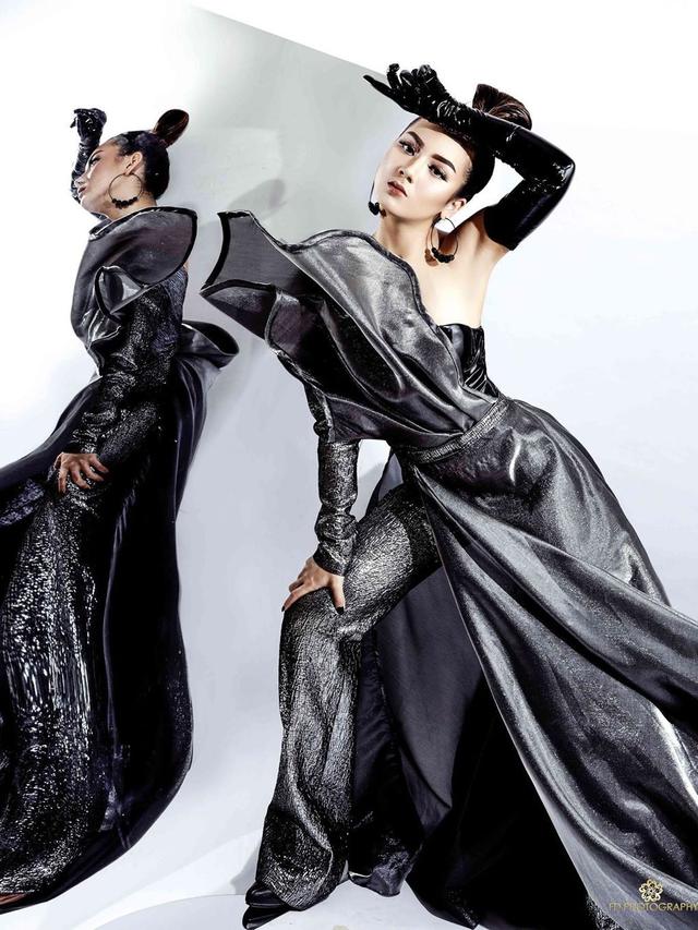 Tampil Elegan, Ini 6 Gaya Pemotretan Terbaru Ersya Aurelia