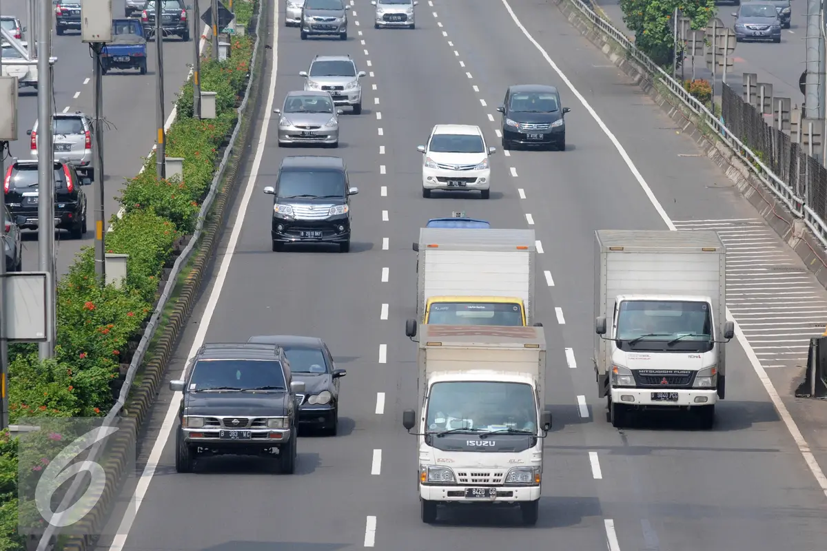 20160625-Truk-Dilarang-Masuk-Tol-Dalam-Kota-Jakarta-HA