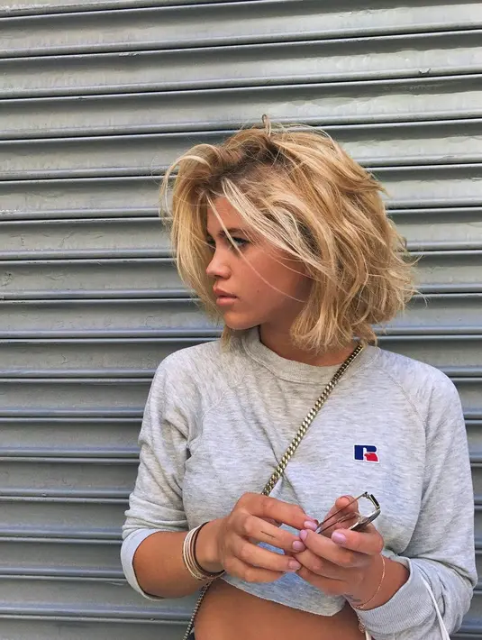 Sumber mengatakan bahwa Sofia benar-benar marah dan terluka usai melihat foto itu. (instagram/sofiarichie)