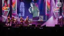 Penampilan Erwin Gutawa saat membawakan lagu Chrisye Live dalam Java Jazz Festival 2020 di JIExpo Kemayoran, Jakarta, Jumat (28/2/2020). Erwin Gutawa membawakan sejumlah lagu hits milik almarhum Chrisye seperti Juwita, Anak Sekolah, dan Hip Hip Hura. (Liputan6.com/Faizal Fanani)