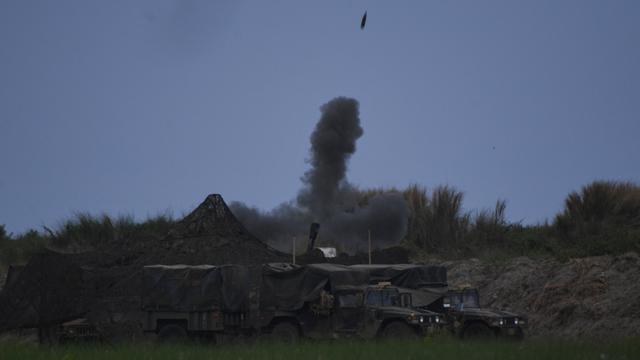 AS dan Filipina Latihan Tembak Kapal Musuh di Laut China Selatan