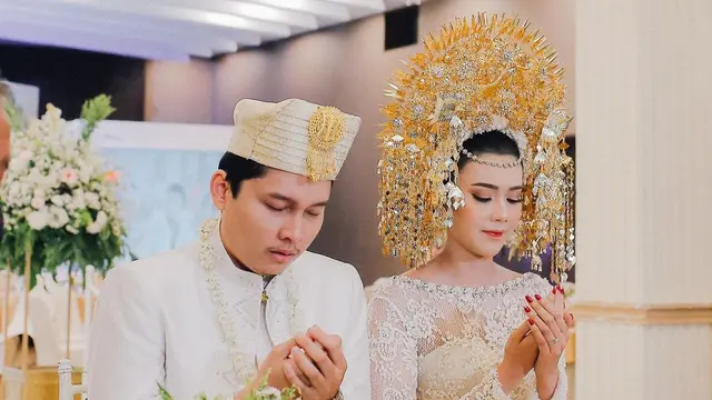 Imaz Fitria dinikahi Reza Dias Kurniawan. (Foto: Fatahillah Ginting Photography dari Instagram @imazfitria)