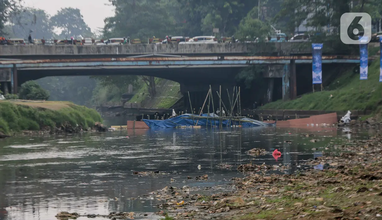Sebanyak 507 ZOM (72,53 persen) dengan durasi berkisar 9 - 20 dasarian yaitu sebanyak 355 ZOM (50,8 persen) lebih mengalami kekeringan. (Liputan6.com/Faizal Fanani)