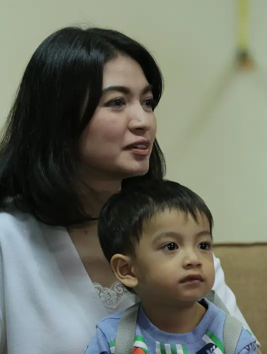 Kahiyang Ayu dan Bobby Nasution Prescon