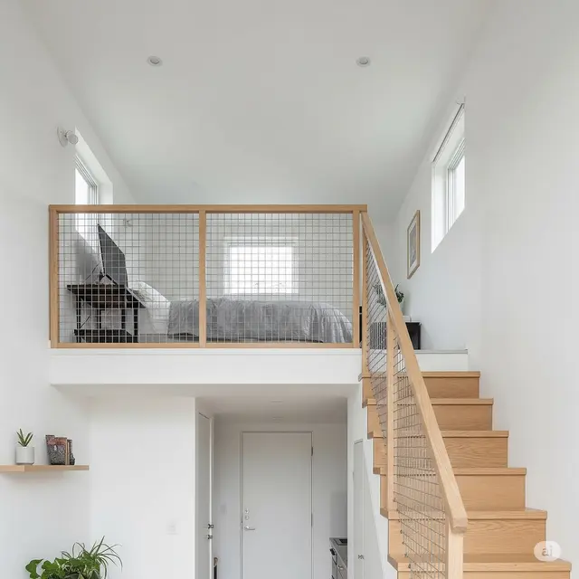 Rumah dengan Mezzanine Fungsional
