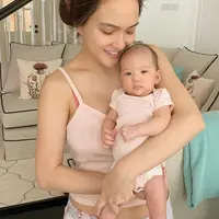 Shandy Aulia pasca melahirkan