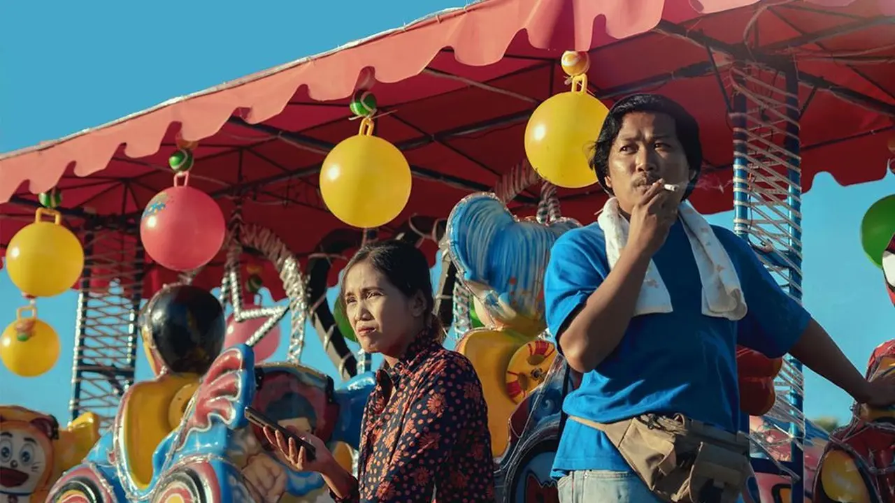 Basri and Salma in A Never-Ending Comedy