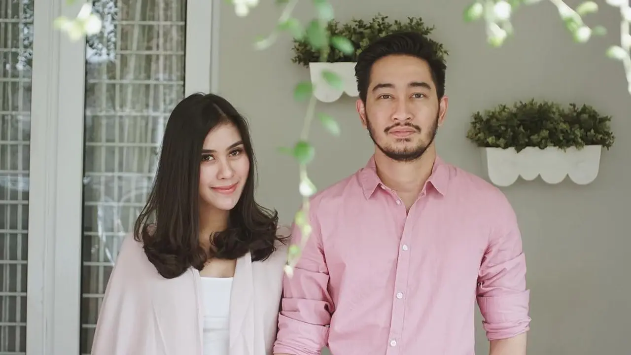 [Bintang] Syahnaz Sadiqah dan Jeje Govinda