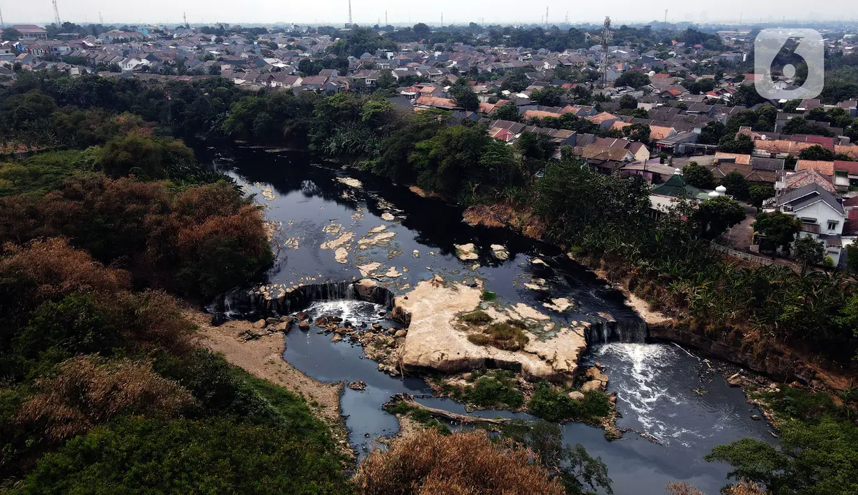 Semenjak Curug Parigi mengalami pencemaran, pengunjung sudah semakin sepi bahkan tidak ada yang datang. (merdeka.com/Imam Buhori)