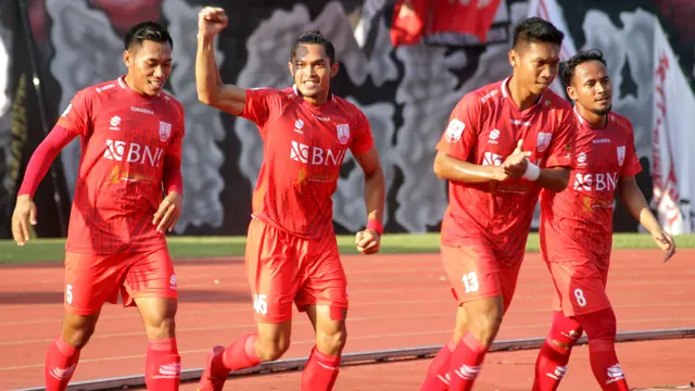 Persis Solo