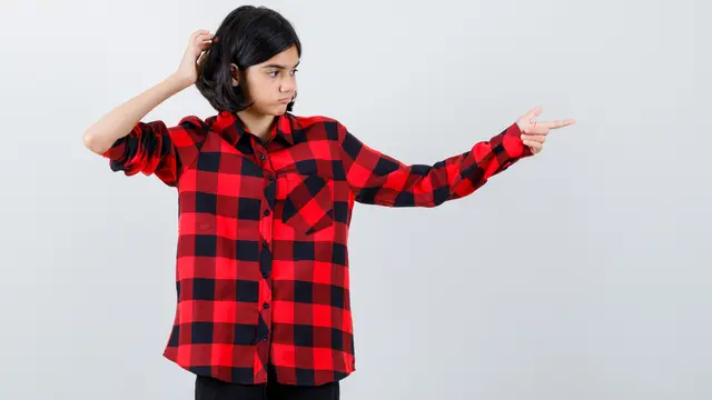 Ilustrasi memegang kepala