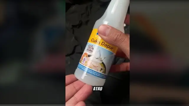 Trik Hilangkan Noda Jamur di Jas Hujan, Mudah dan Cepat Hanya Pakai 1 Bahan Dapur