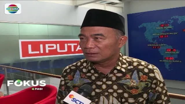 Mendikbud Muhadjir Effendy, berencana akan menerapkan muatan kurikulum di sekolah yang dapat menguatkan karakter anak dalam bertoleransi, jujur serta demokrasi, guna mencegah paham radikal dan intoleran.