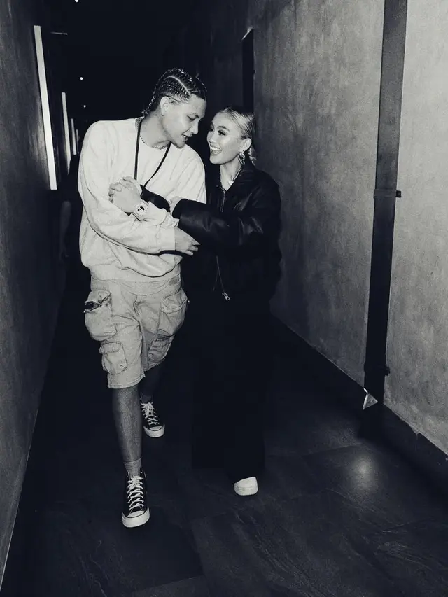 Agnez Mo dan Adam Rosyadi