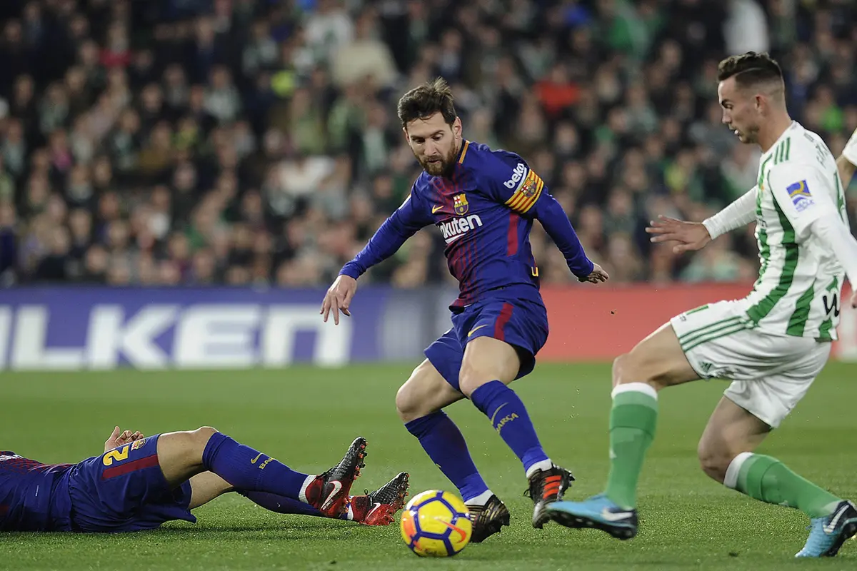 FOTO: Barcelona Pesta 5 Gol di Markas Real Betis