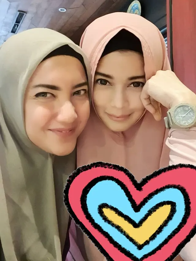 Lama Vakum, Ini 6 Potret Terbaru Jihan Fahira yang Awet Muda