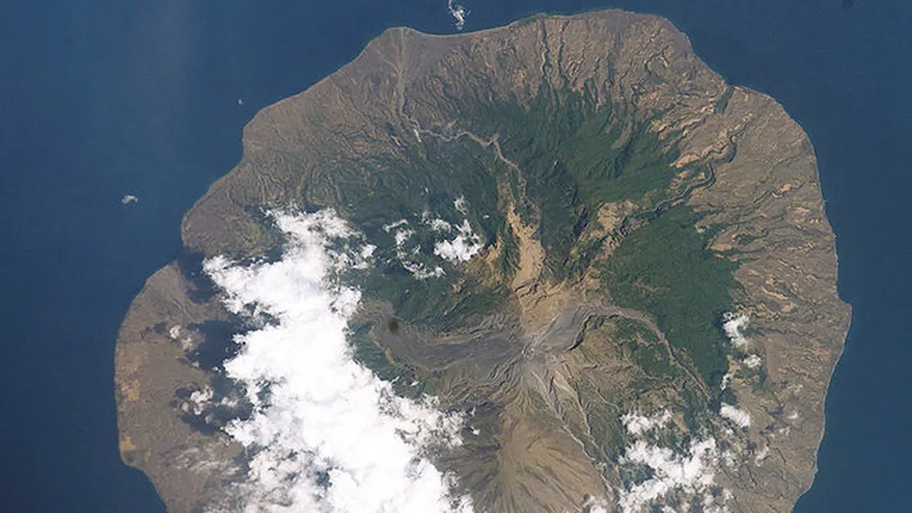 gunung sangiangapi
