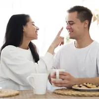 ilustrasi menghabiskan waktu dengan gemini/copyright freepik.com/freepik