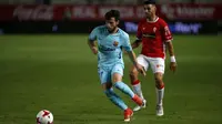 Pemain Barcelona Jose Arnaiz menjalani debut saat melawan Real Murcia di Stadion Nuevo Condomina, Murcia, Selasa (24/10/2017). (dok. Twitter Barcelona)