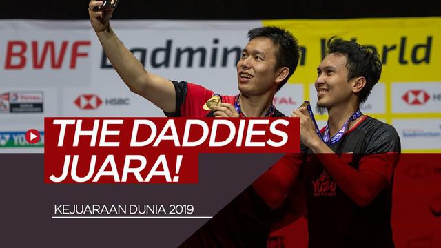 Berita video ganda putra Indonesia, Mohammad Ahsan / Hendra Setiawan menjadi juara di Kejuaraan Dunia 2019 setelah pada partai final mengalahkan pasangan Jepang, Takuro Hoki / Yugo Kobayashi