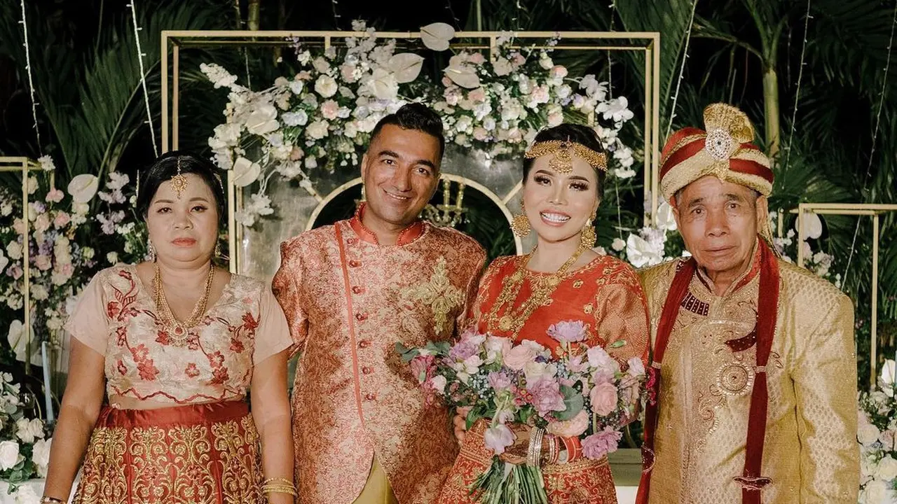 Dihadiri Kiwil, Ini 7 Momen Pesta Pernikahan Eva Belisima yang Baru Diungkap