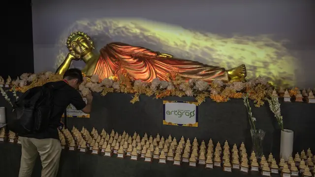 Patung Buddha Raksasa