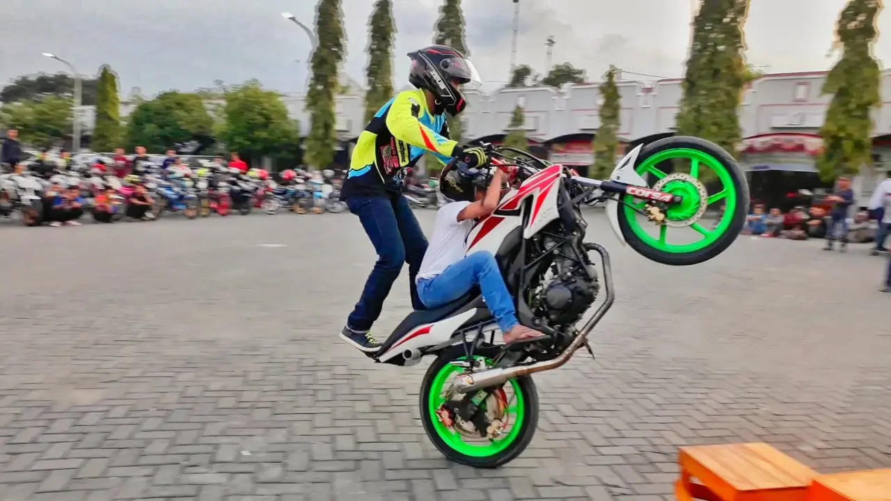 Freestyle Blora