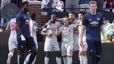 Para pemain Liverpool merayakan gol yang dicetak oleh Xherdan Shaqiri ke gawang Manchester United pada laga ICC 2018 di Stadion Ann Arbor, Michigan, Minggu (29/7/2018). Liverpool menang 4-1 atas Manchester United. (AP/Carlos Osorio)