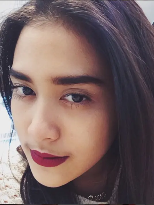 Film yang bertajuk ‘Beauty And The Best’ Andania akan beradu akting dengan Maxime Bouttier dan Brandon Salim.  (viainstagram@andsur/Bintang.com)